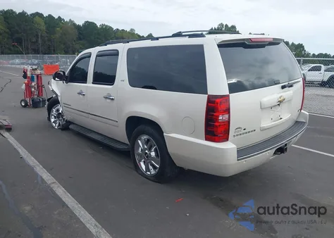 2010 Chevrolet Suburban 1500 Ltz z USA, uszkodzony, nr VIN 1GNUKKE35AR165749